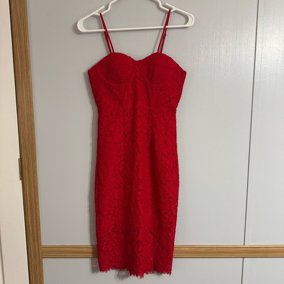 Bardot Pierre Lace Dress in Lava Red Size XS - Picture 3 of 16